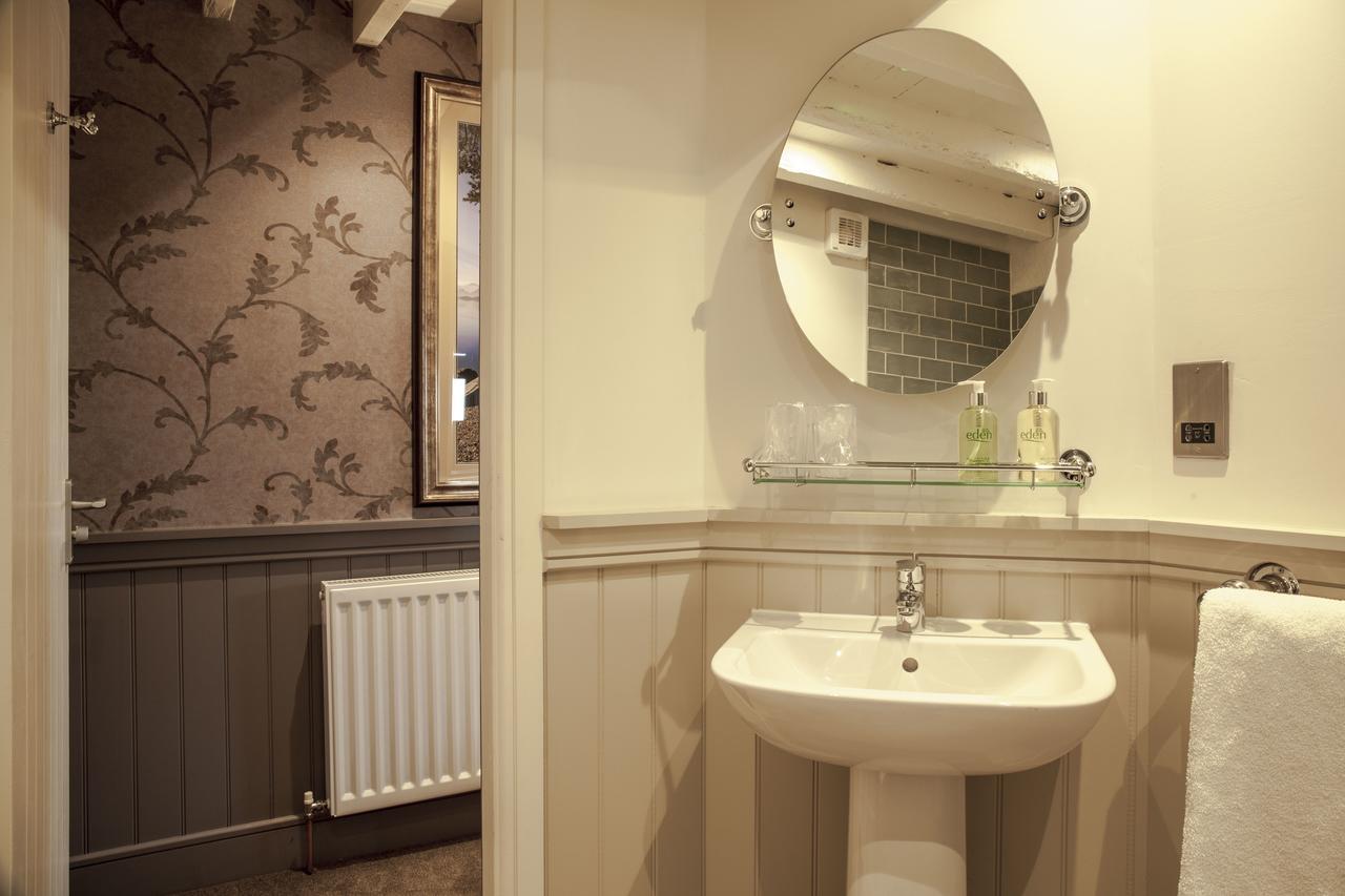 Crofters Lodge Barrow-in-Furness Buitenkant foto